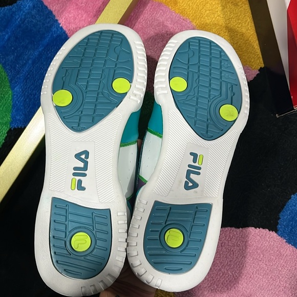 Brand new shoes for women custom made great for gym shopping and everyday - Picture 6 of 9